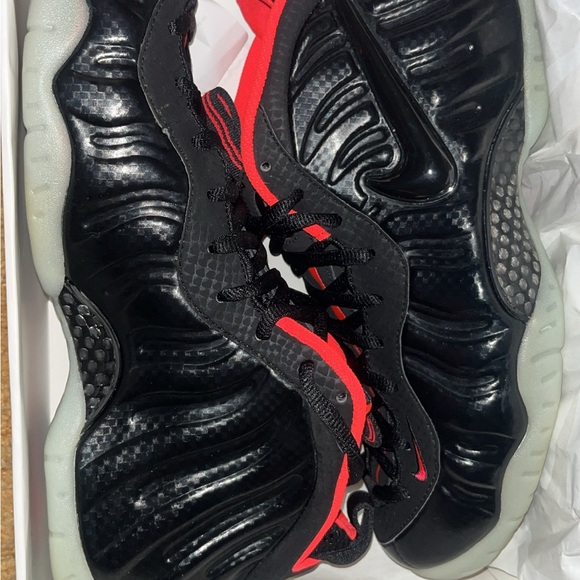 Nike Black and Red Athletic Shoes